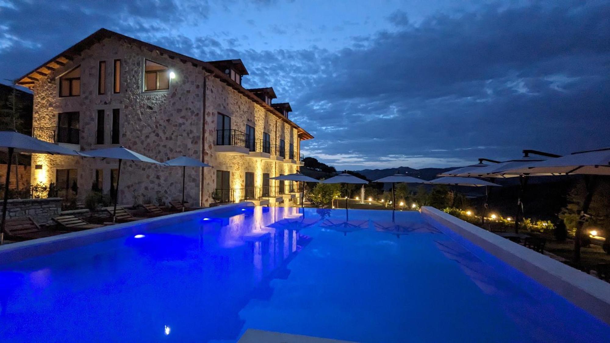 Gle-Alb Agrotourism Hotel Tepelena Kültér fotó