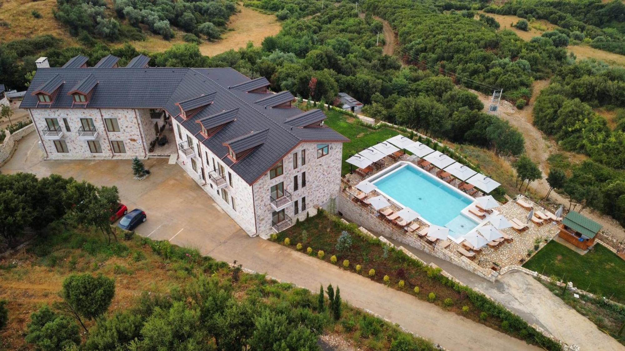 Gle-Alb Agrotourism Hotel Tepelena Kültér fotó