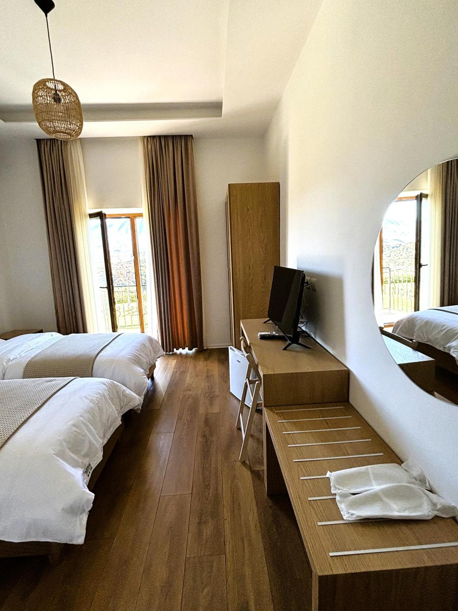 Gle-Alb Agrotourism Hotel Tepelena Kültér fotó