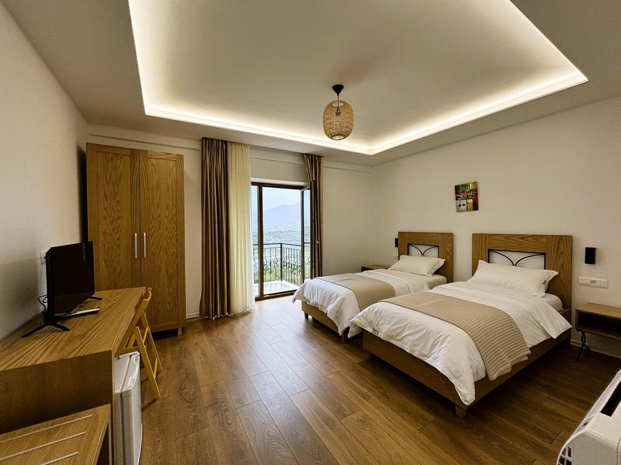 Gle-Alb Agrotourism Hotel Tepelena Kültér fotó