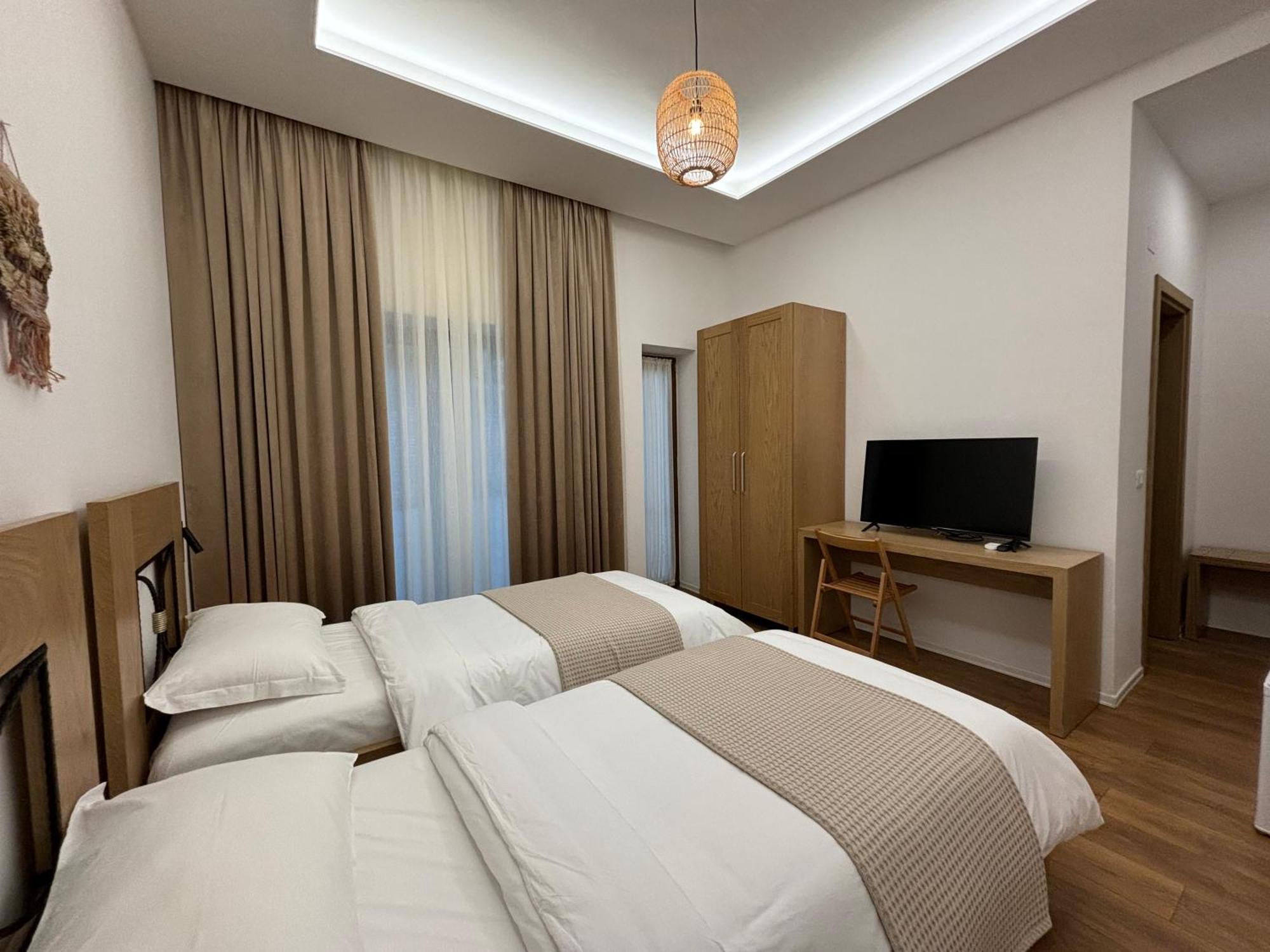 Gle-Alb Agrotourism Hotel Tepelena Kültér fotó