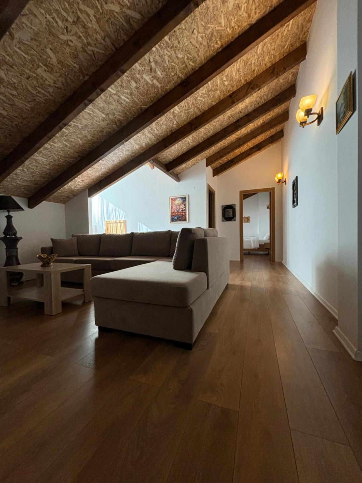 Gle-Alb Agrotourism Hotel Tepelena Kültér fotó