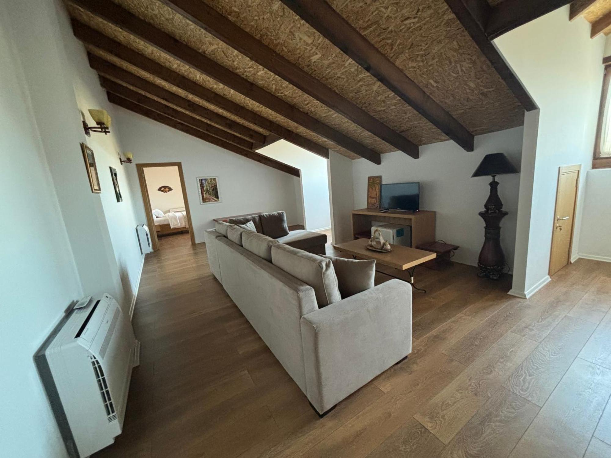 Gle-Alb Agrotourism Hotel Tepelena Kültér fotó